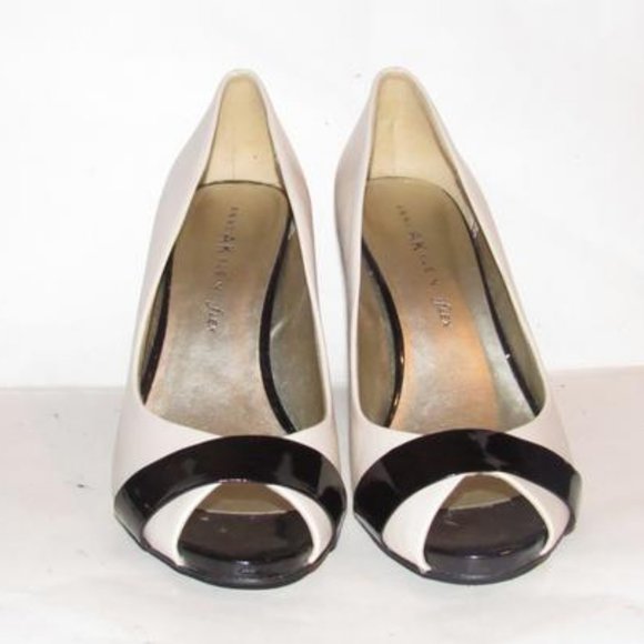 Anne Klein Ivory Black Patent Leather Peep Toe - Picture 3 of 12